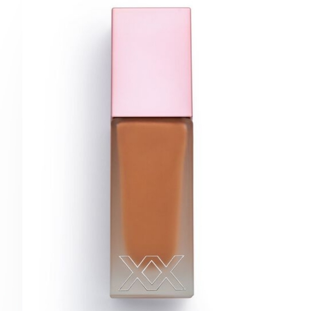 New makeup revolution glow skin fauxxdation‎ F12.5